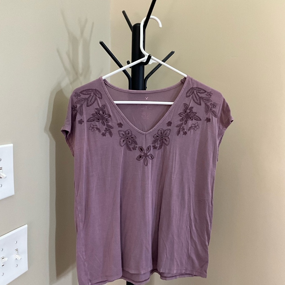 American Eagle Outfitters Lavender Embroidered Tee